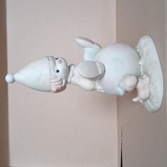 Precious Moments figurine - Picture 2 of 6